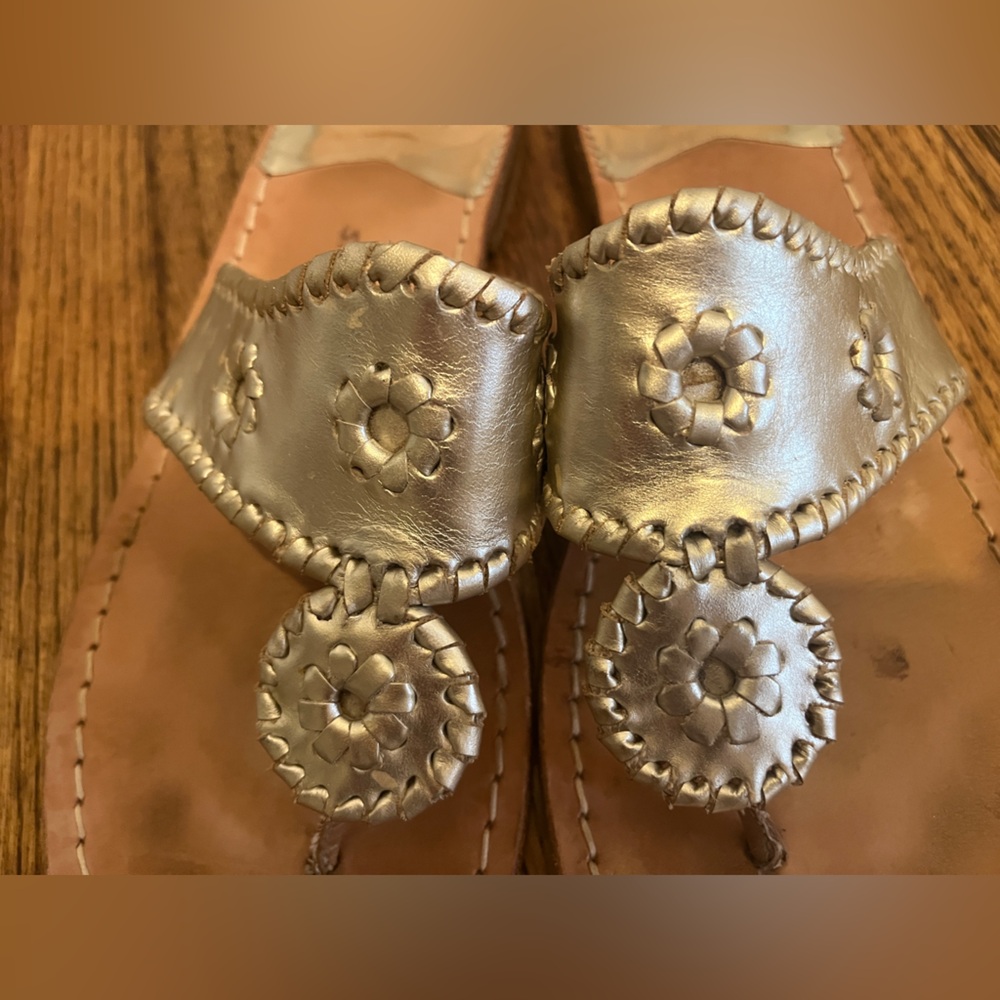 Jack Rogers Platinum Leather Navajo Sandals Women’s 11